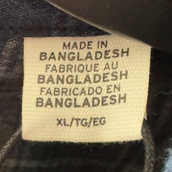 NWT LEVI’S LONG SLEEVE FLANNEL BUTTON UP - Picture 7 of 7